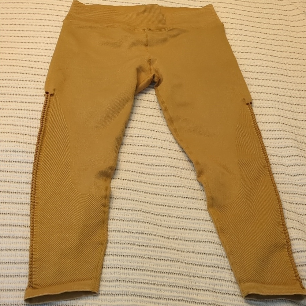 Offline Seamless Macrame high waisted Mustard Yellow leggings Side Detail Sz L - Picture 8 of 10